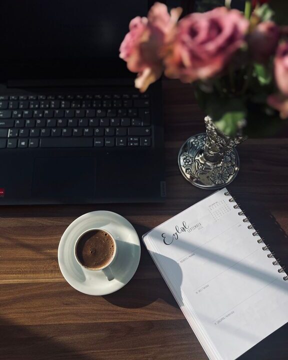 Simple Routines to Start and End Your Workday with Ease