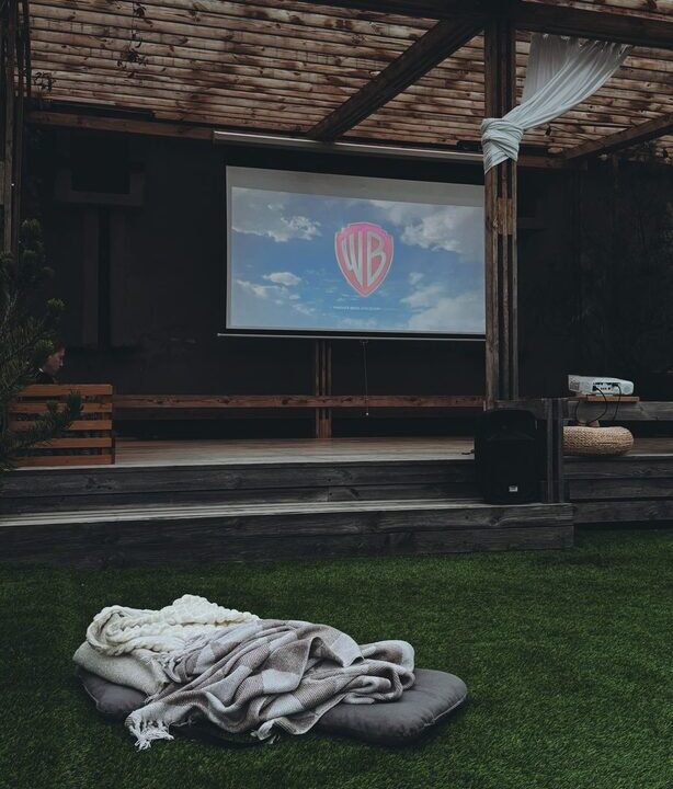 How to Plan the Perfect Screen-Light Evening at Home